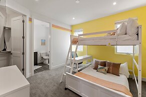Olympic Escapes Gold 6 Bedroom Townhouse