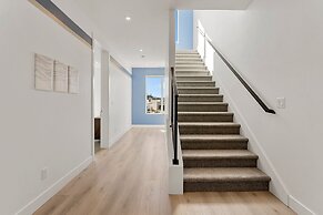 Olympic Escapes Gold 6 Bedroom Townhouse