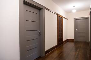 Luxury Multi-unit Historic Building Near Downtown