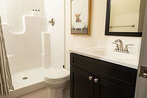 Luxury Multi-unit Historic Building Near Downtown