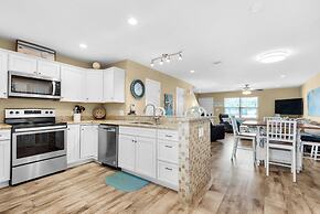 Woodland Shores 37: Steps to Beach, 2 Pools + Free Attraction Tickets!