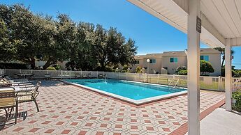 Woodland Shores 37: Steps to Beach, 2 Pools + Free Attraction Tickets!