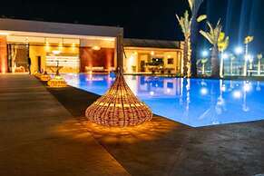 Villa Almaz Marrakech – Palais Exclusif avec Piscine, Spa et Sauna