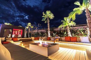 Villa Almaz Marrakech – Palais Exclusif avec Piscine, Spa et Sauna