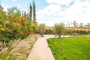 Villa Almaz Marrakech – Palais Exclusif avec Piscine, Spa et Sauna