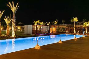 Villa Almaz Marrakech – Palais Exclusif avec Piscine, Spa et Sauna