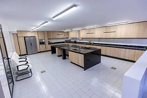 Villa Almaz Marrakech – Palais Exclusif avec Piscine, Spa et Sauna