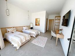 Villa Almaz Marrakech – Palais Exclusif avec Piscine, Spa et Sauna