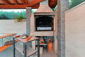 Cozy Apartment With Terrace and BBQ