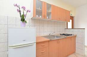 Cozy Apartment With Terrace and BBQ