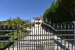 Cozy Apartment With Terrace and BBQ