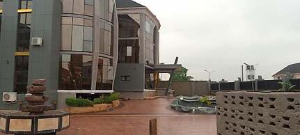 One World Luxury Hotel