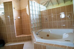 Marzalea 4 bd Villa by Zenbreak