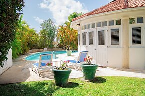 Marzalea 4 bd Villa by Zenbreak