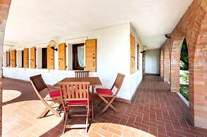 Comfortable House - Garden and Parking