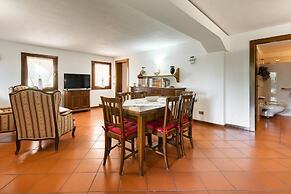Comfortable House - Garden and Parking