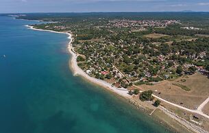 Cozy Apartment in Peroj