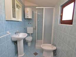 Cozy Apartment in Peroj