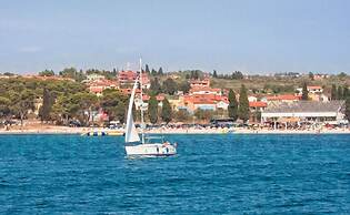 Cozy Apartment in Peroj