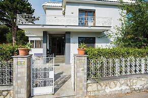 Estate4home - Villa Louise