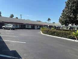 Tropical Palm Motel