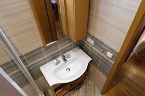 Katerina's Old Town Suite