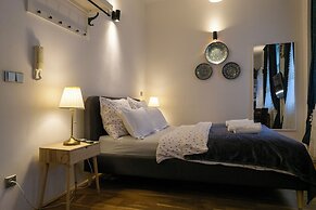 Katerina's Old Town Suite