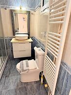 Little Central Apartment-1min Walk From Everywhere