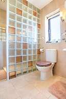 WILLOW RIDGE - a large country house with 3 rental rooms