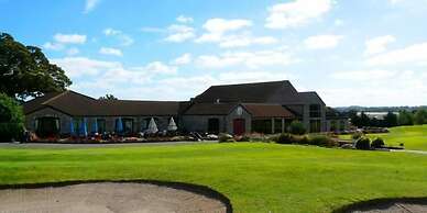 WILLOW RIDGE - a large country house with 3 rental rooms