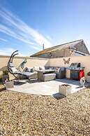 WILLOW RIDGE - a large country house with 3 rental rooms