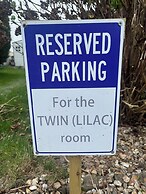 WILLOW RIDGE - a large country house with 3 rental rooms