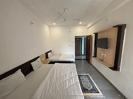 Shree Radhe Mohan Hotel and Resort