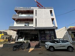 Shree Radhe Mohan Hotel and Resort