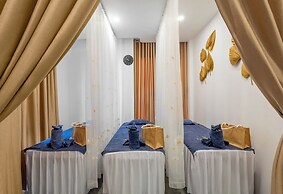 Seaside Boutique Hotel Nha Trang Beach