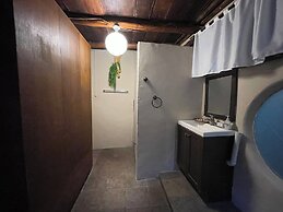 Treehouse Loft in Prime Location