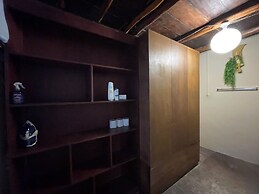 Treehouse Loft in Prime Location