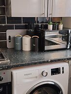 Cozy one bed Apartment Near Heathrow