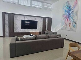 Celeste - 8BR Villa with Pool in Phuket