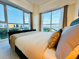 La Mirada Deluxe Suites with Oceanview