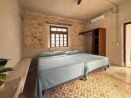 Casa con Piscina Nido Rosa