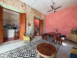 Casa con Piscina Nido Rosa