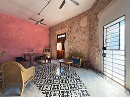 Casa con Piscina Nido Rosa