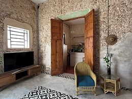 Casa con Piscina Nido Rosa