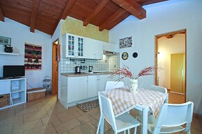 Charming House With Garden and BBQ in Galizana