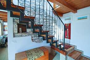 Charming House With Garden and BBQ in Galizana