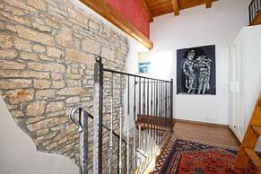 Charming House With Garden and BBQ in Galizana