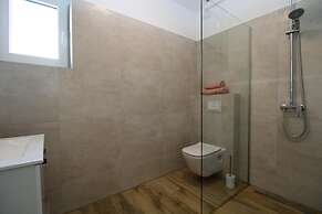 Modern Villa With Private Pool and Garden