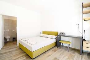 Modern Villa With Private Pool and Garden