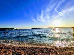 Modern Villa With Private Pool and Garden